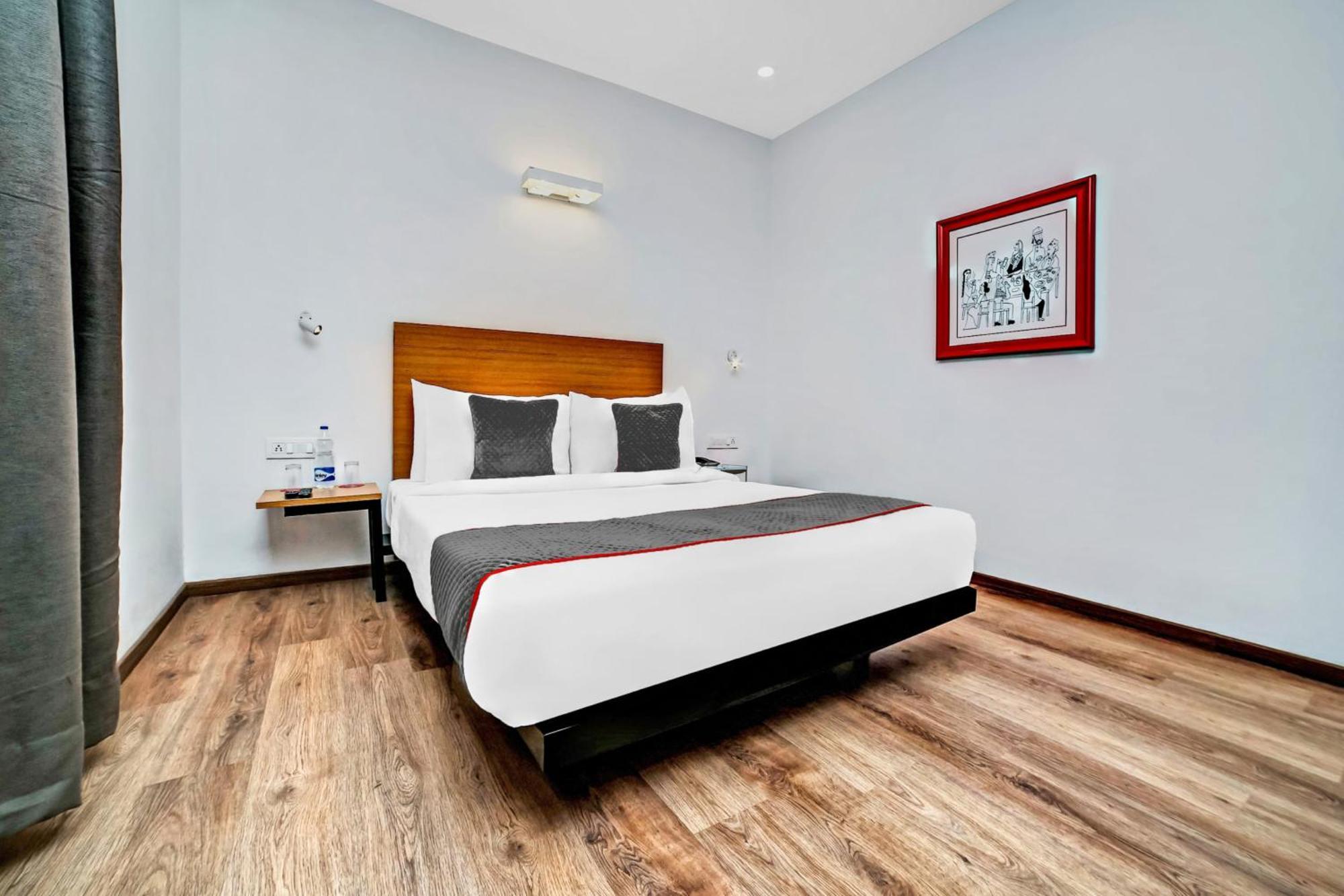 Hotel O Town House 1274 Patrakar Puram Chinhat Exterior photo