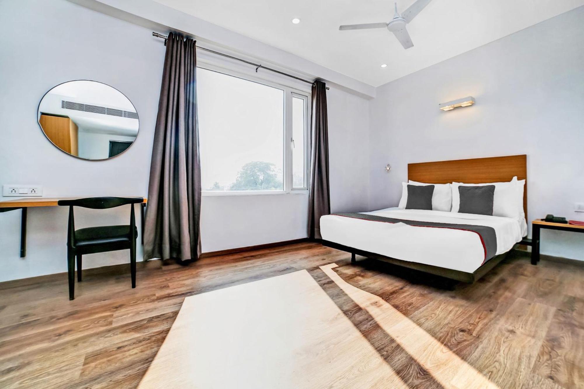 Hotel O Town House 1274 Patrakar Puram Chinhat Exterior photo